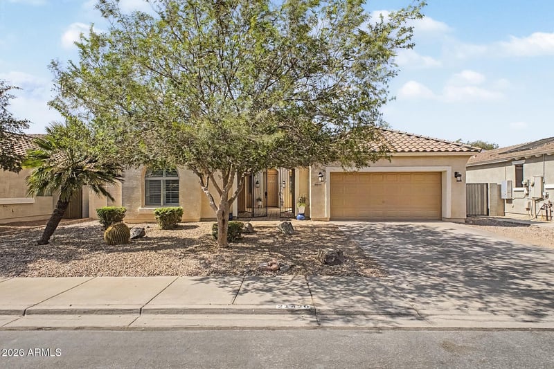 21420 Lords Way, Queen Creek, AZ 85142