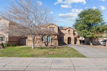 21420 Roundup Way, Queen Creek, AZ 85142