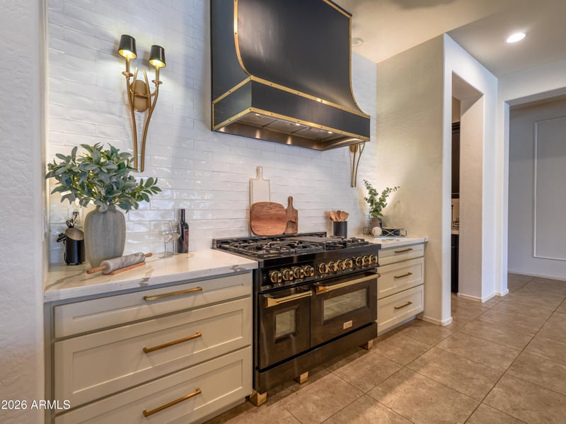 21421 E Waverly Dr, Queen Creek, AZ 85142