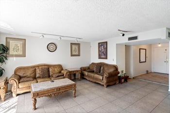 2143 Eugie Ave, Phoenix, AZ 85029