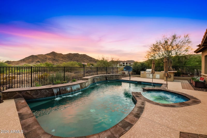 21433 W Mule Deer Way, Buckeye, AZ 85396