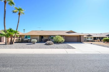 21439 Palm Desert Dr, Sun City West, AZ 85375