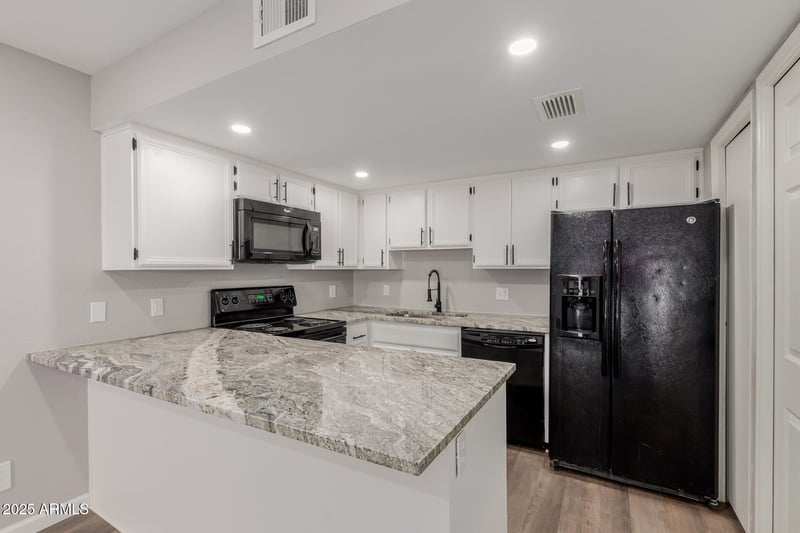 2144 Center Ln #3, Tempe, AZ 85281