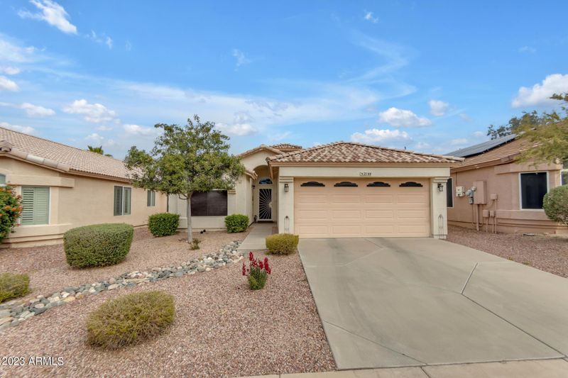 2144 E Danbury Rd, Phoenix, AZ 85022