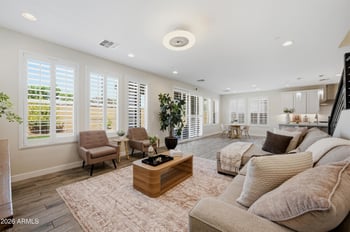 2144 E Flamingo Way E, Gilbert, AZ 85297