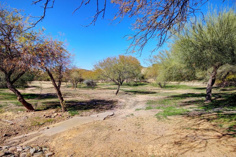 2144 E Foothill Dr, Phoenix, AZ 85024