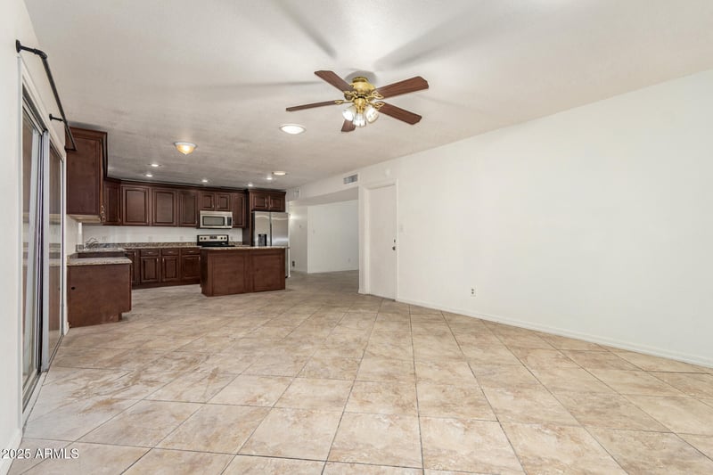 2144 Oxford Dr, Tempe, AZ 85283