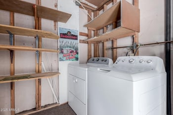 2145 Betty Elyse Ln, Phoenix, AZ 85022