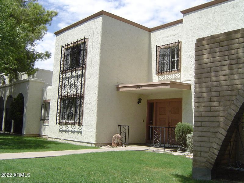 2146 E Ellis Dr, Tempe, AZ 85282