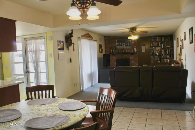 2146 Fountain St, Mesa, AZ 85213