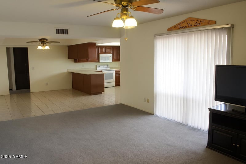 2146 Fountain St, Mesa, AZ 85213