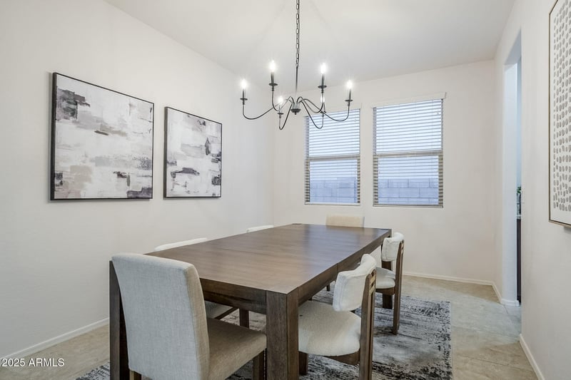 2146 Ian Dr, Phoenix, AZ 85041