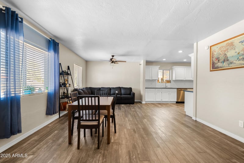 2147 Osborn Rd, Phoenix, AZ 85015