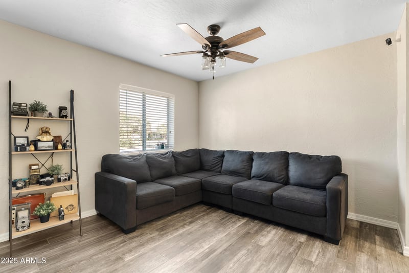 2147 Osborn Rd, Phoenix, AZ 85015