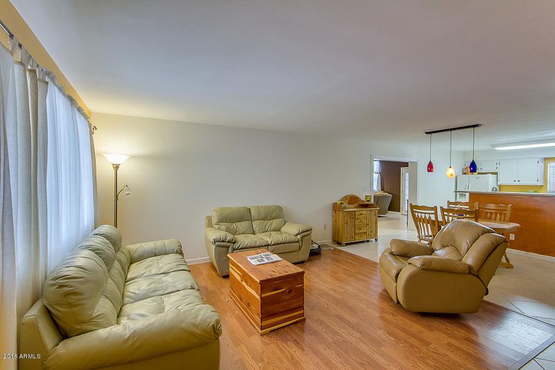 2148 E Greenway Dr, Tempe, AZ 85282