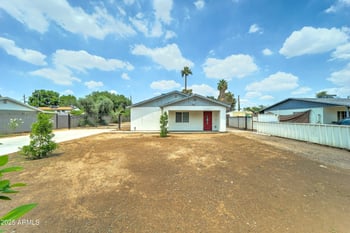 2148 Hayward Ave, Phoenix, AZ 85021