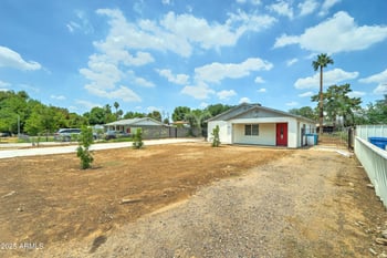 2148 Hayward Ave, Phoenix, AZ 85021