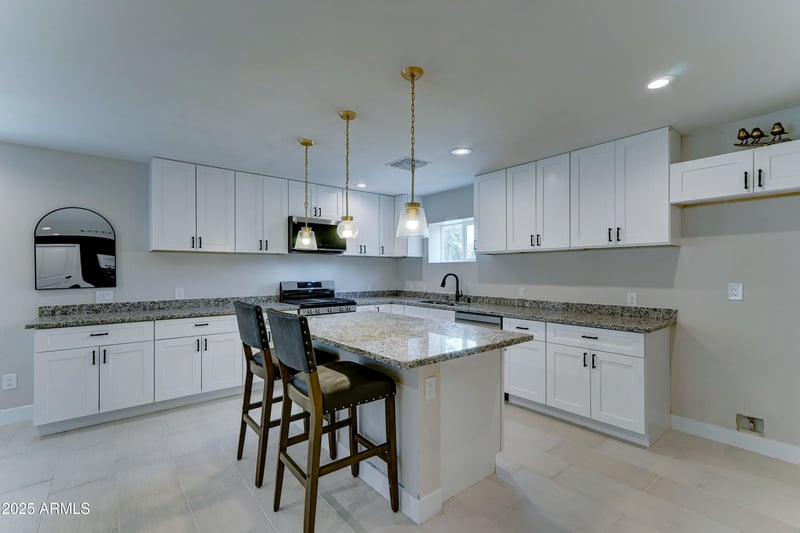 2148 Hayward Ave, Phoenix, AZ 85021