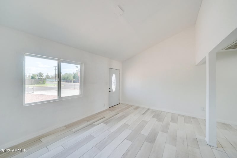 2148 Hazelwood St, Phoenix, AZ 85015