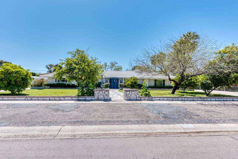 215 E Griswold Rd, Phoenix, AZ 85020