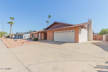 215 Helena Dr, Phoenix, AZ 85022