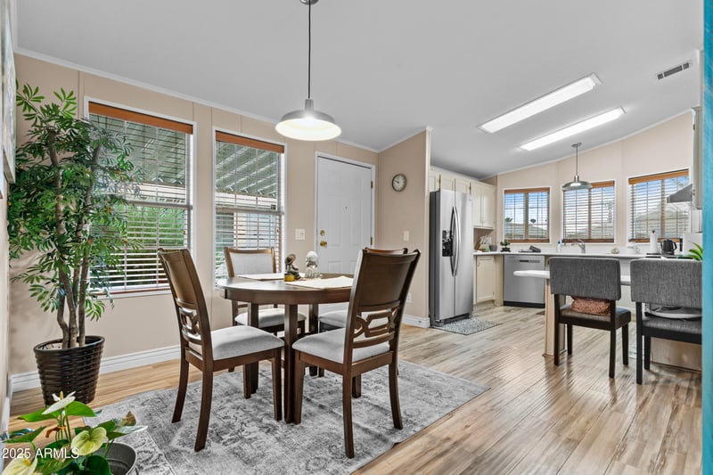 215 Power Rd #266, Mesa, AZ 85205