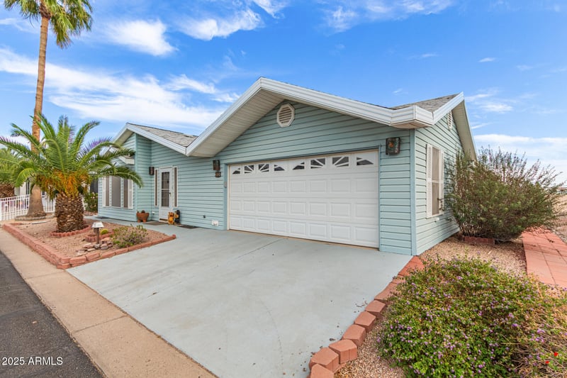 215 Power Rd #33, Mesa, AZ 85205