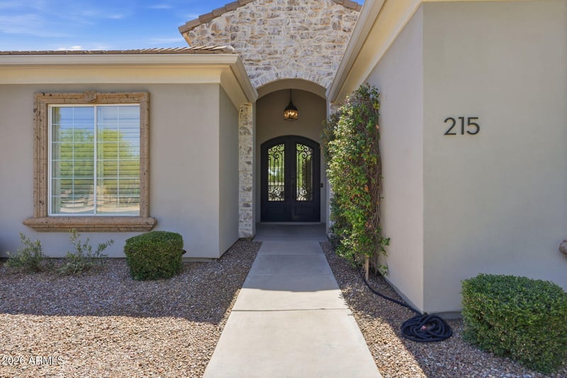 215 S Parkcrest St, Gilbert, AZ 85296