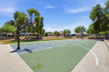 215 Parkcrest St, Gilbert, AZ 85296