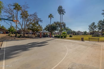 215 Tiago Dr, Gilbert, AZ 85233