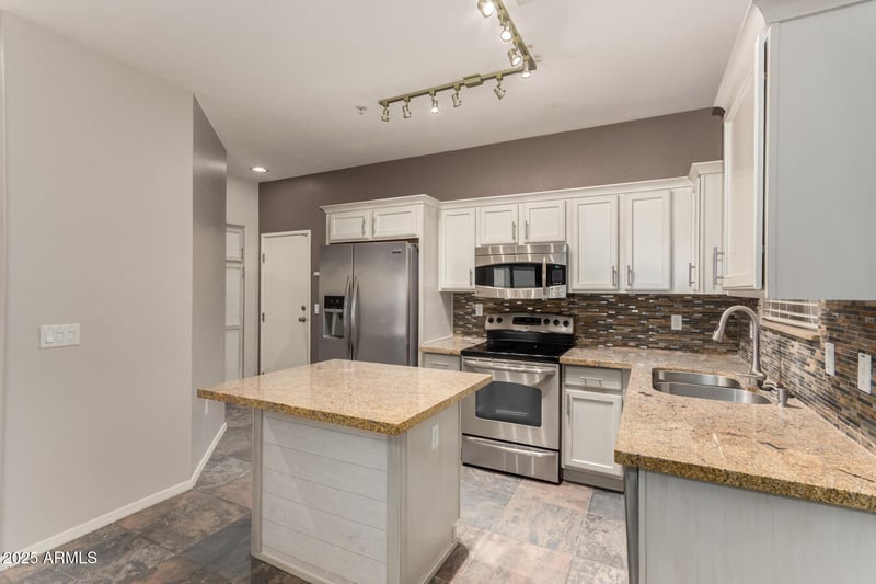 2150 Alameda Rd #1024, Phoenix, AZ 85085