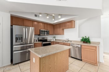 2150 Alameda Rd #1390, Phoenix, AZ 85085
