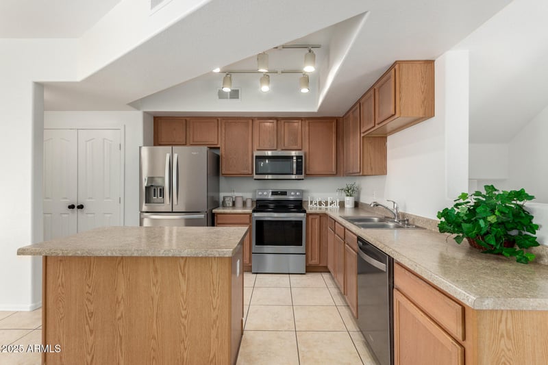 2150 Alameda Rd #1390, Phoenix, AZ 85085