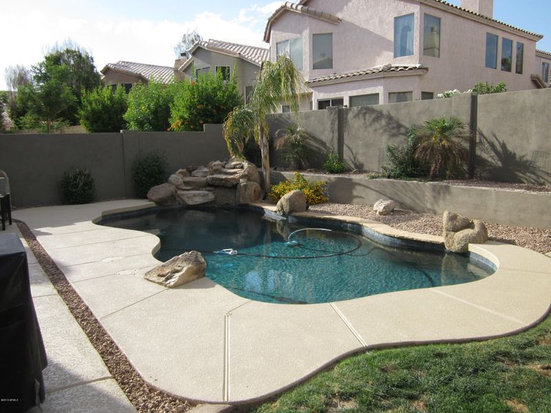 2150 E Saltsage Dr, Phoenix, AZ 85048