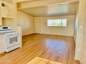 2150 Missouri Ave #213, Phoenix, AZ 85015