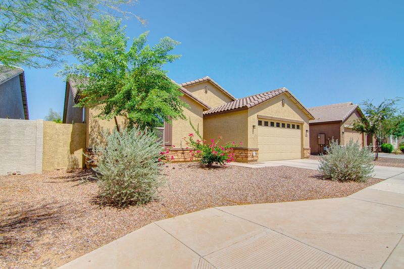 2150 W Ian Dr, Phoenix, AZ 85041