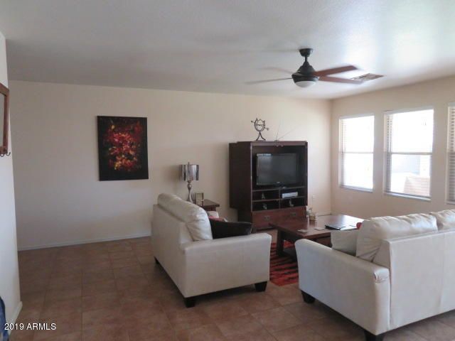 2151 E Flintlock Way, Chandler, AZ 85286