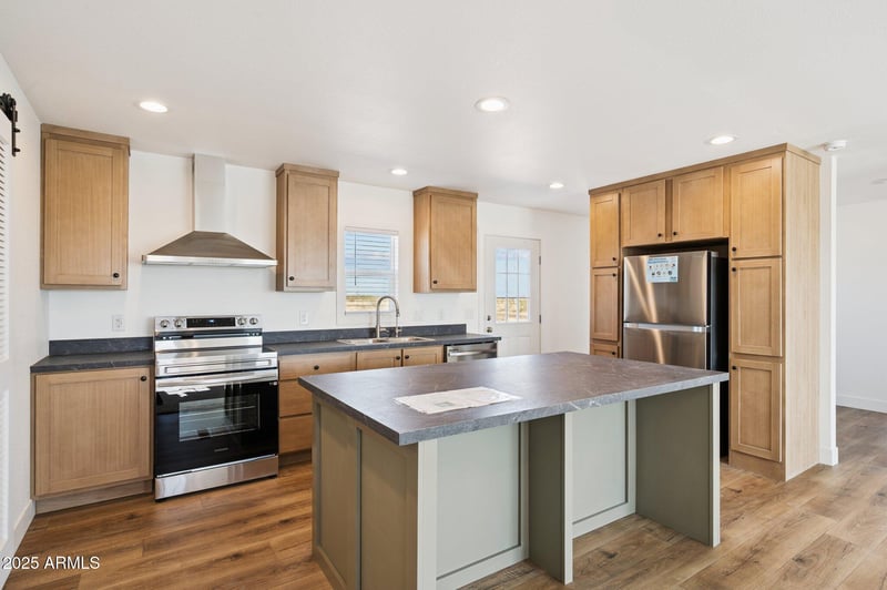 2151 357th Dr, Tonopah, AZ 85354