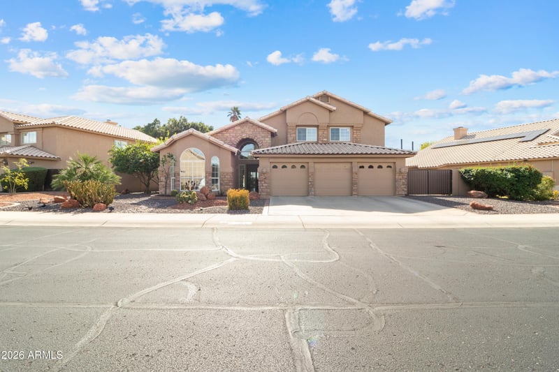 21513 65th Ave, Glendale, AZ 85308