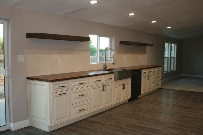 21518 S Greenfield Rd, Gilbert, AZ 85298