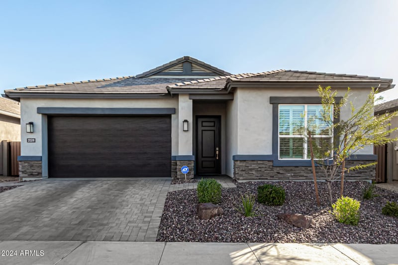 21519 N 61st St, Phoenix, AZ 85054