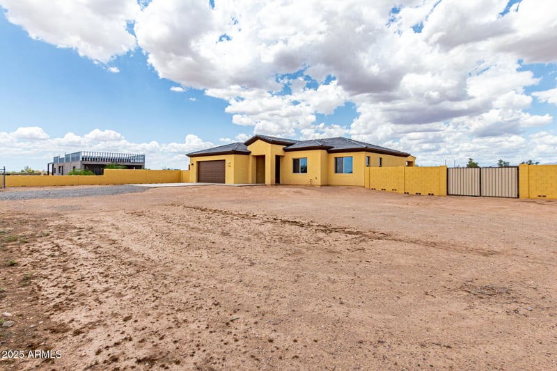 21524 Chaparosa Way, Wittmann, AZ 85361