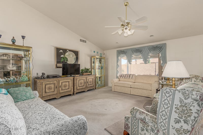 2153 Cherrywood Cir, Mesa, AZ 85209