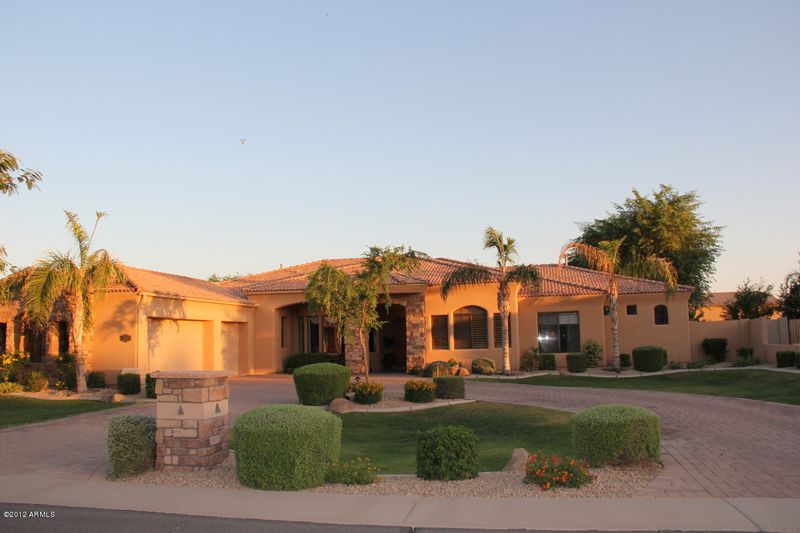 2155 E Champagne Pl, Chandler, AZ 85249