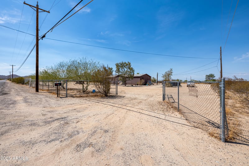 2156 Bonnie Ln, San Tan Valley, AZ 85144