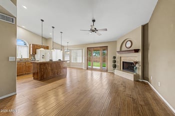 2156 S Raven Cir, Mesa, AZ 85209