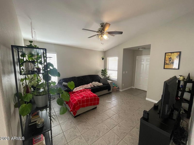 2157 E Crest Ln, Phoenix, AZ 85024