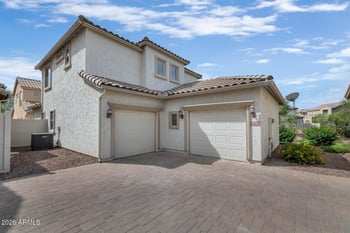 2157 W Scully Dr, Phoenix, AZ 85023