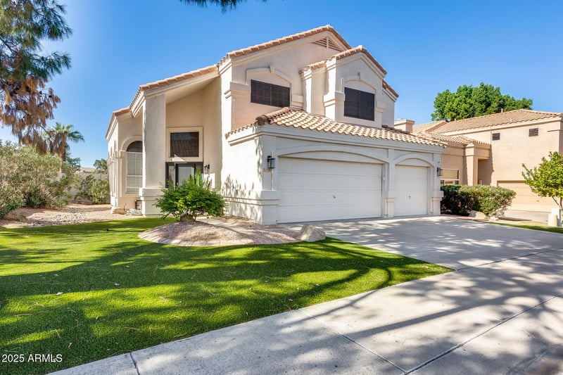2158 Peninsula Cir, Chandler, AZ 85248