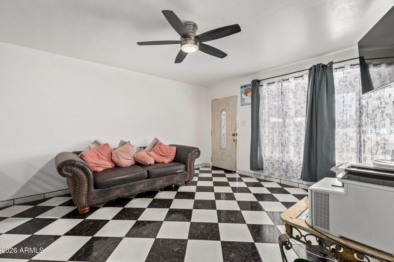 2159 E Mckinley St, Phoenix, AZ 85006